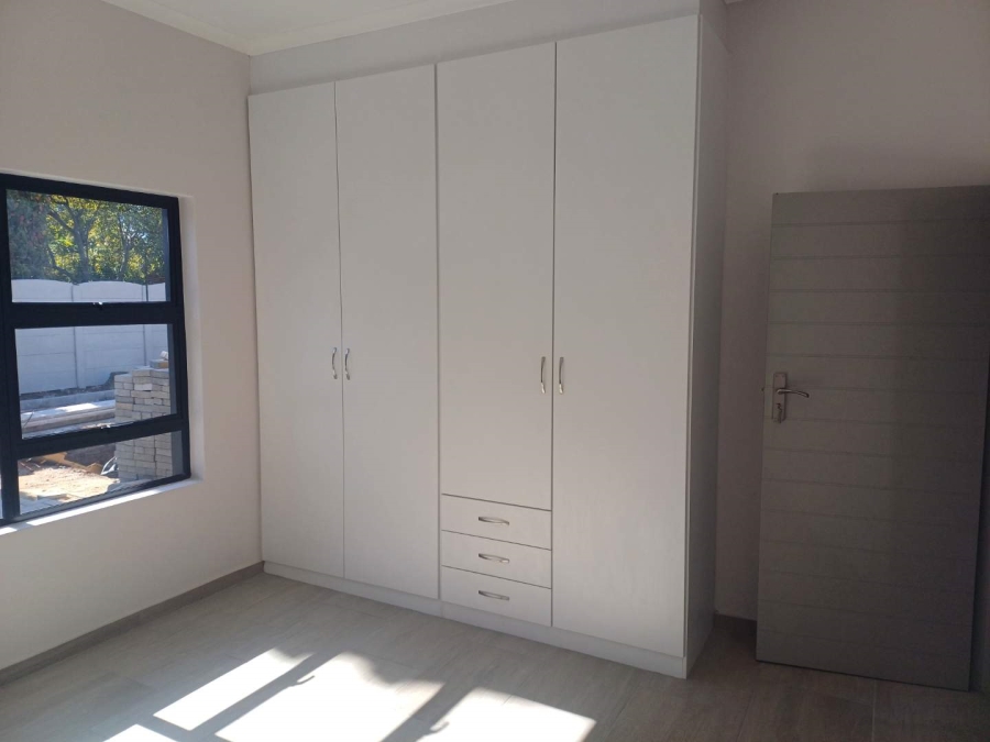 4 Bedroom Property for Sale in Brackenhurst Gauteng