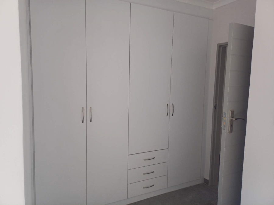 4 Bedroom Property for Sale in Brackenhurst Gauteng