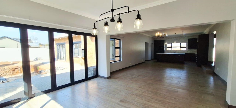 4 Bedroom Property for Sale in Brackenhurst Gauteng