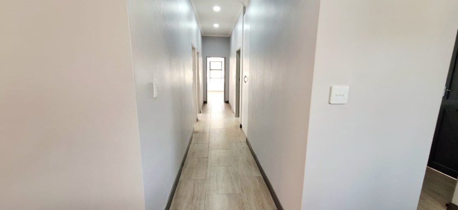 4 Bedroom Property for Sale in Brackenhurst Gauteng