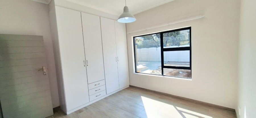 4 Bedroom Property for Sale in Brackenhurst Gauteng