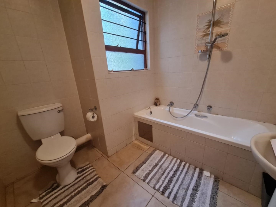 2 Bedroom Property for Sale in Glenvista Gauteng