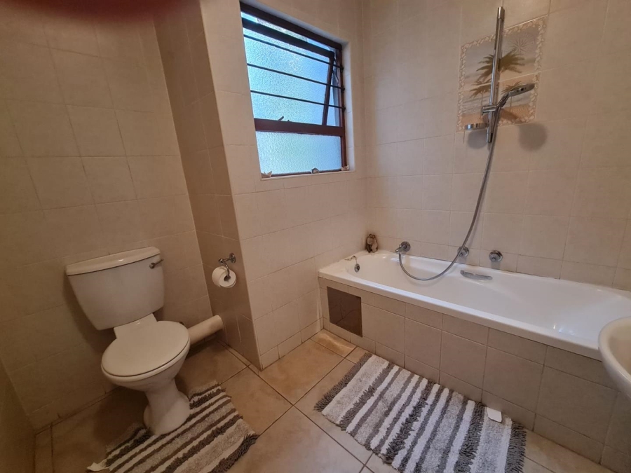 2 Bedroom Property for Sale in Glenvista Gauteng
