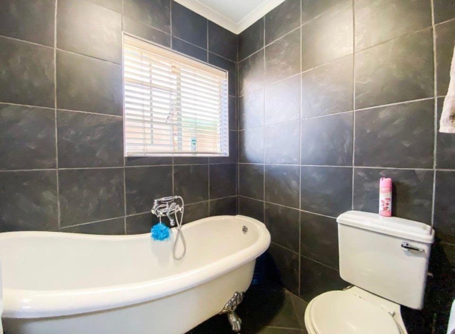2 Bedroom Property for Sale in Brentwood Park Gauteng