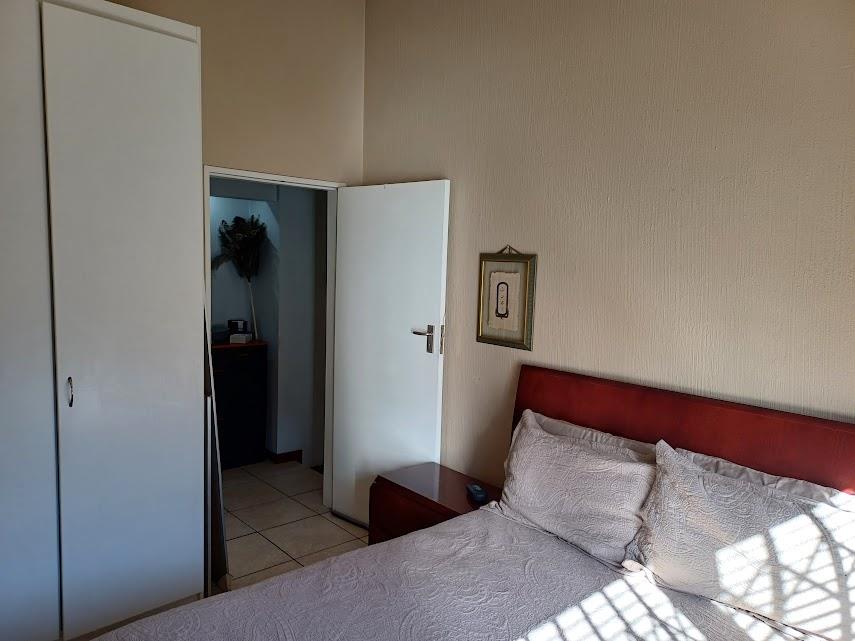 3 Bedroom Property for Sale in Oakdene Gauteng