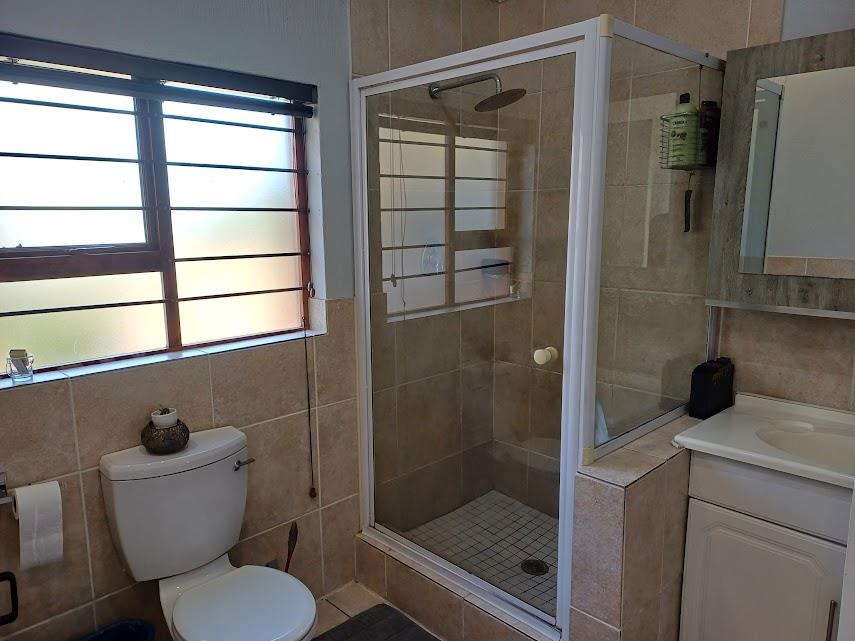 3 Bedroom Property for Sale in Oakdene Gauteng