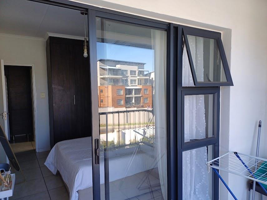 1 Bedroom Property for Sale in Oakdene Gauteng