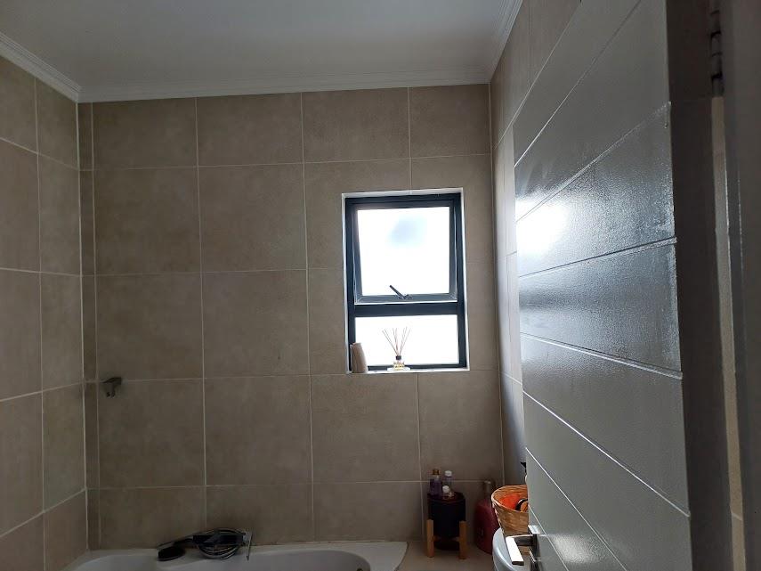 1 Bedroom Property for Sale in Oakdene Gauteng