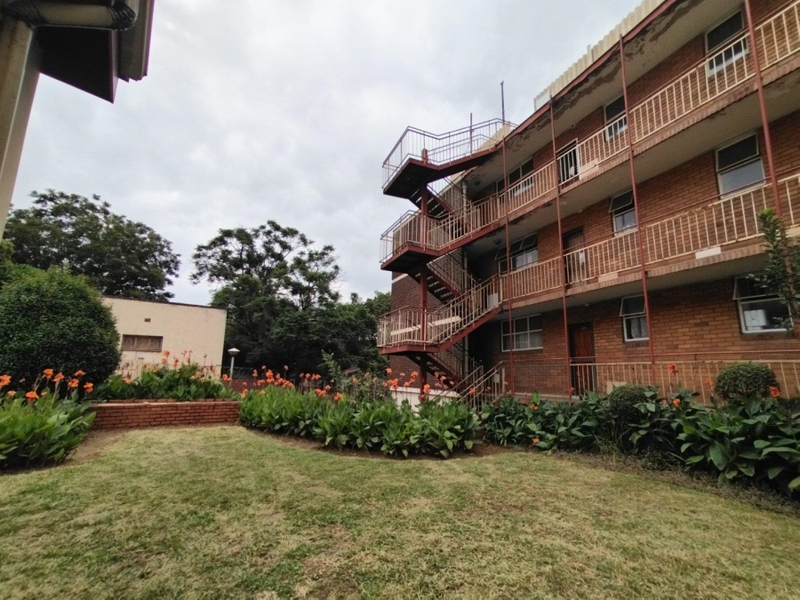 2 Bedroom Property for Sale in Pretoria West Gauteng