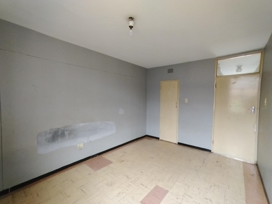 2 Bedroom Property for Sale in Pretoria West Gauteng