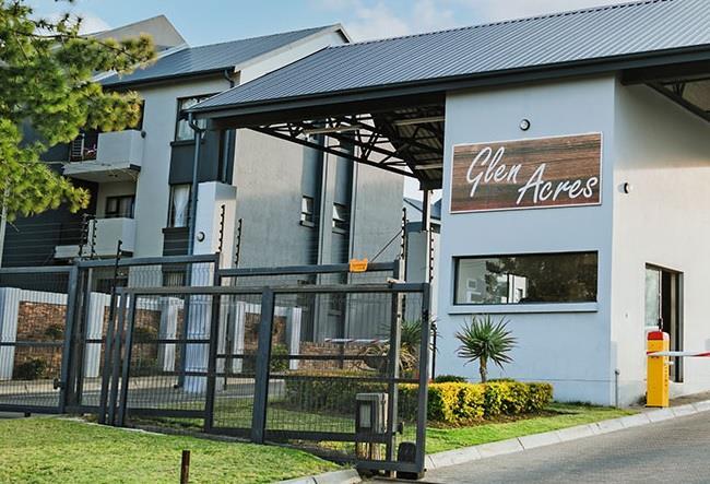 2 Bedroom Property for Sale in Glen Austin Gauteng