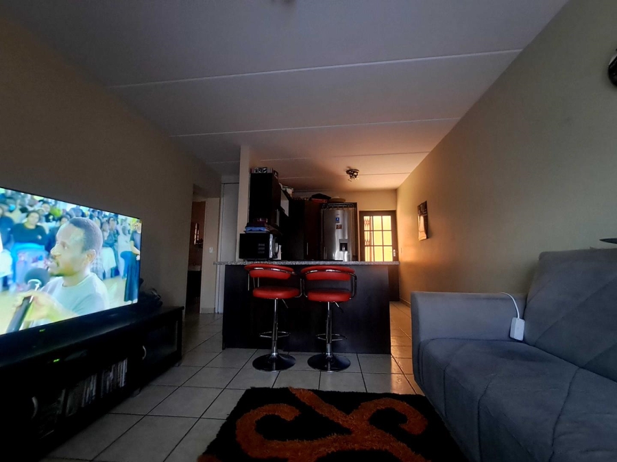To Let 2 Bedroom Property for Rent in Kosmosdal Gauteng