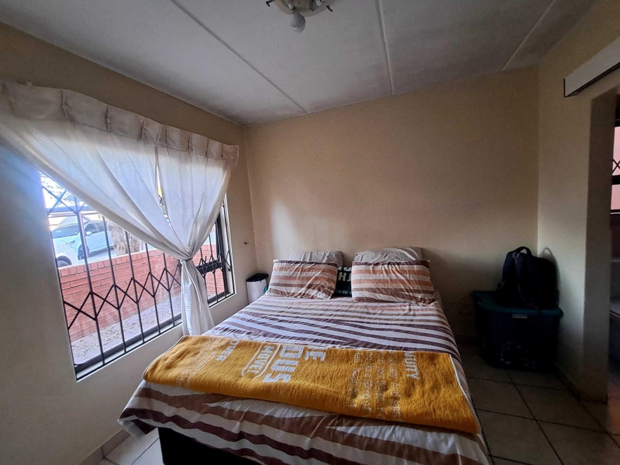 To Let 2 Bedroom Property for Rent in Kosmosdal Gauteng