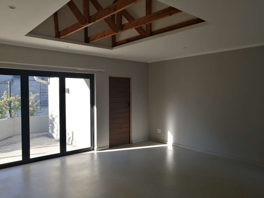 To Let 3 Bedroom Property for Rent in Morningside Manor Gauteng