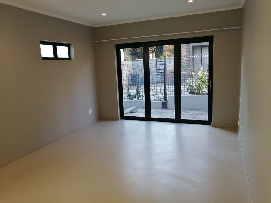 To Let 3 Bedroom Property for Rent in Morningside Manor Gauteng