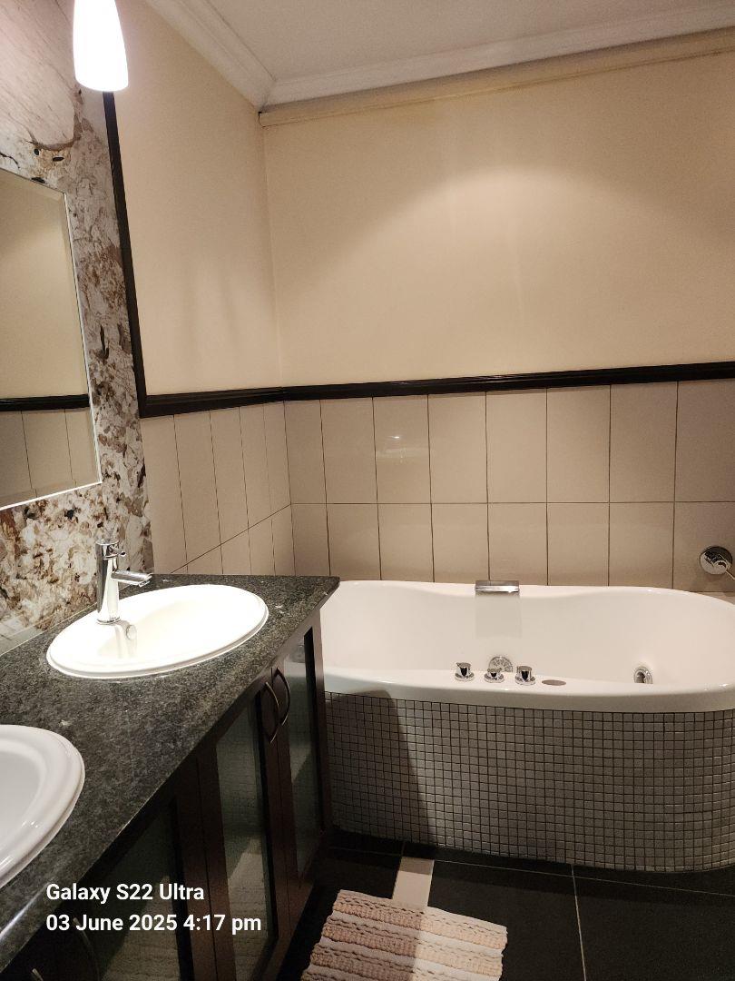 To Let 2 Bedroom Property for Rent in Morningside Gauteng