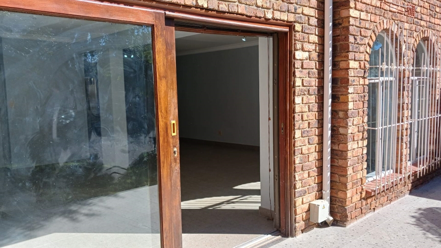 To Let 3 Bedroom Property for Rent in River Club Gauteng