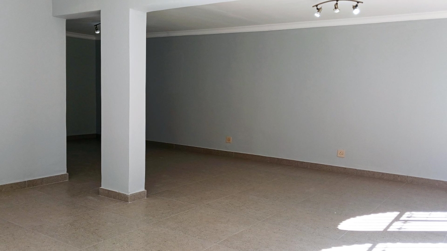 To Let 3 Bedroom Property for Rent in River Club Gauteng