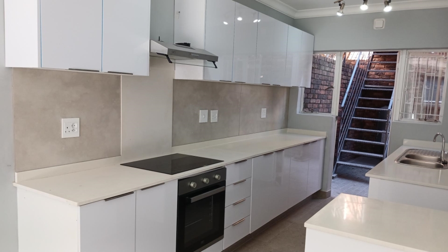 To Let 3 Bedroom Property for Rent in River Club Gauteng