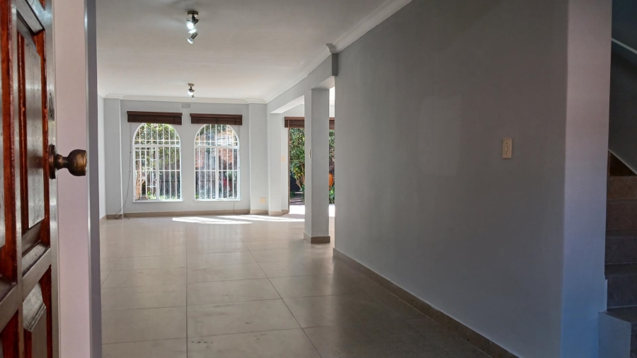 To Let 3 Bedroom Property for Rent in River Club Gauteng