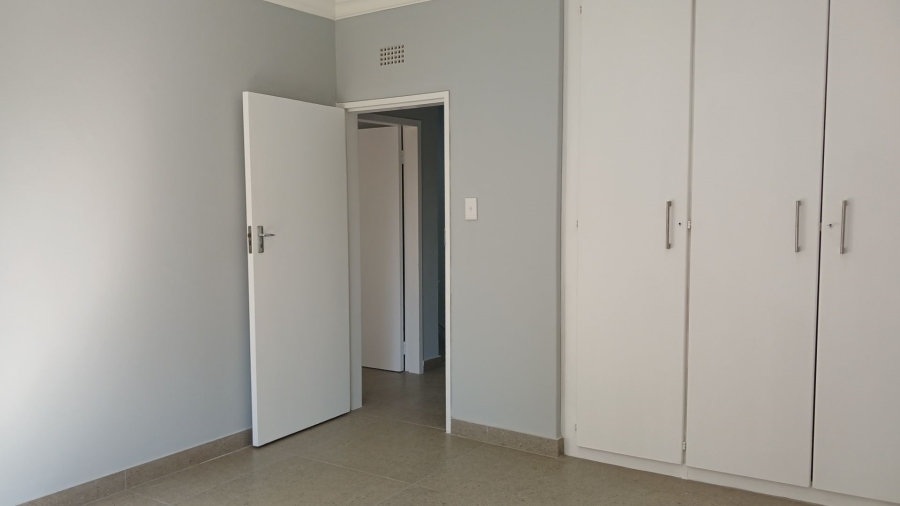 To Let 3 Bedroom Property for Rent in River Club Gauteng