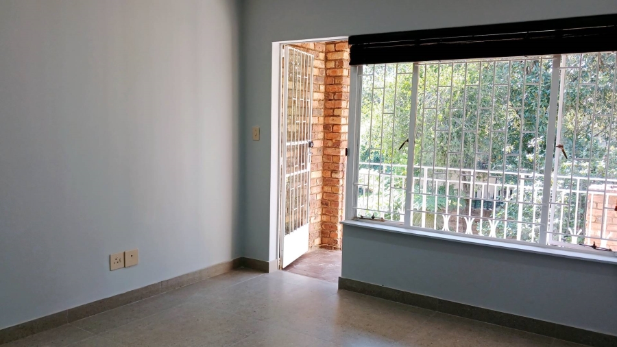 To Let 3 Bedroom Property for Rent in River Club Gauteng