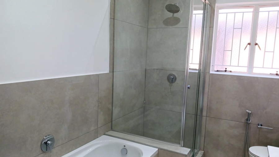 To Let 3 Bedroom Property for Rent in River Club Gauteng
