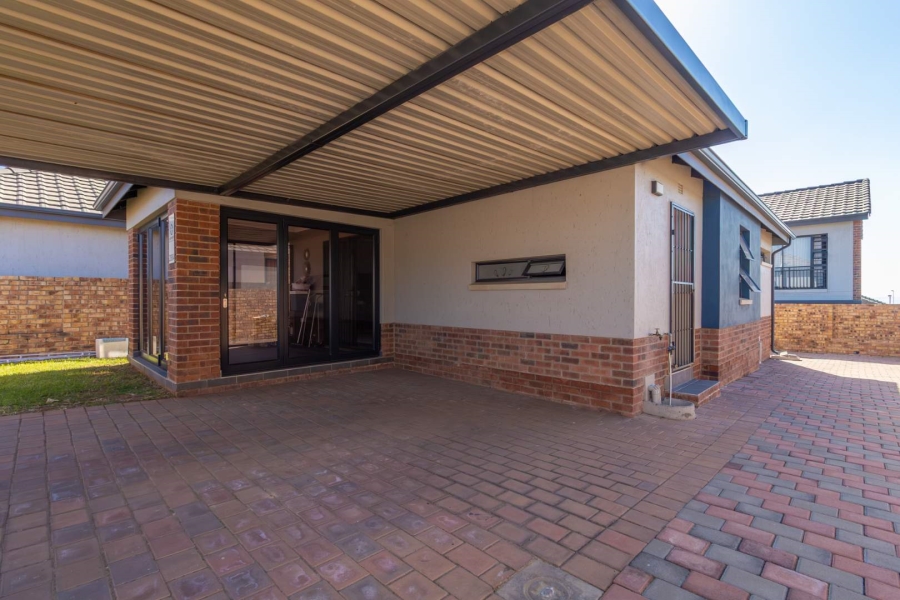 3 Bedroom Property for Sale in Cosmo City Gauteng