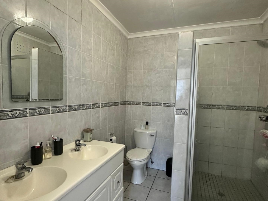 To Let 3 Bedroom Property for Rent in Morningside Gauteng