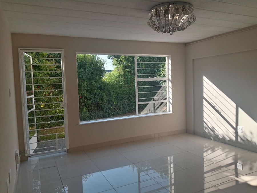 To Let 2 Bedroom Property for Rent in Bedfordview Gauteng