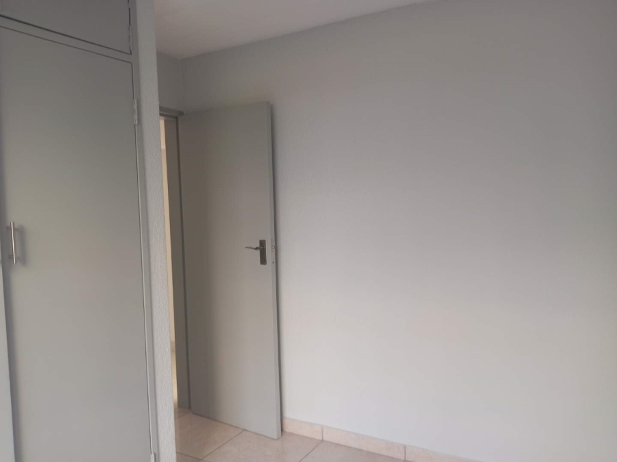To Let 2 Bedroom Property for Rent in Bedfordview Gauteng