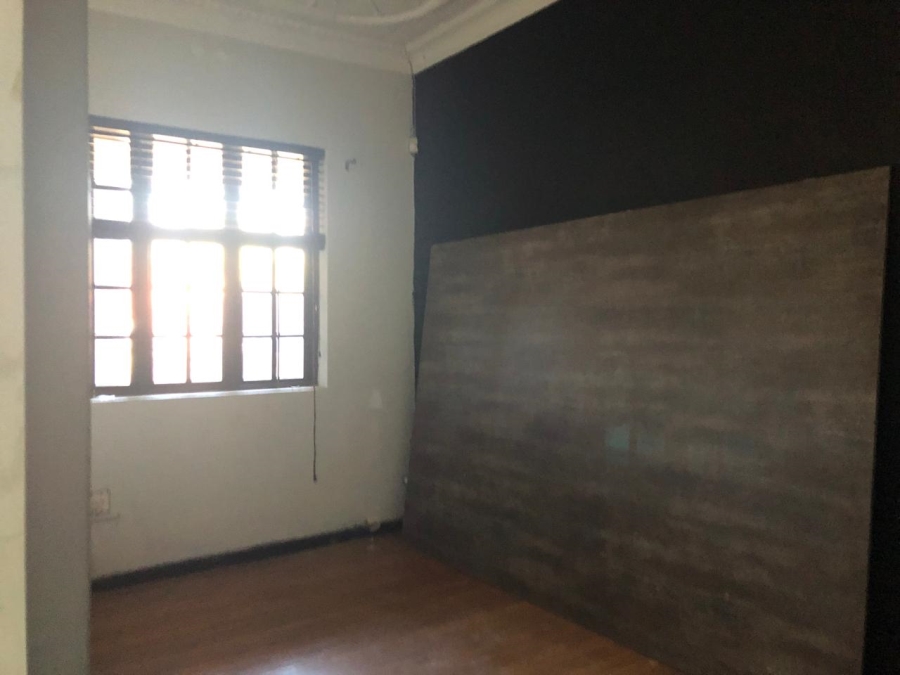 To Let commercial Property for Rent in Greenside Gauteng