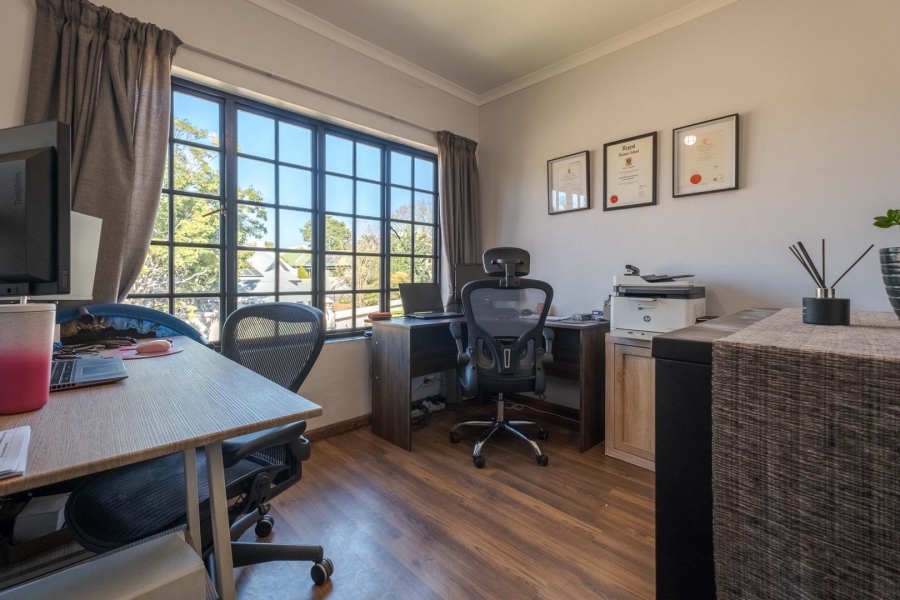 4 Bedroom Property for Sale in Moreleta Park Gauteng