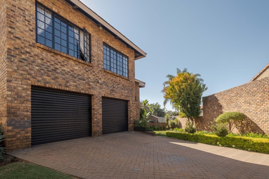 4 Bedroom Property for Sale in Moreleta Park Gauteng