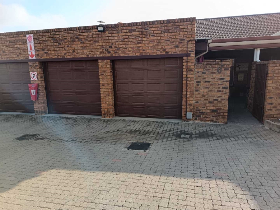 3 Bedroom Property for Sale in Randhart Gauteng