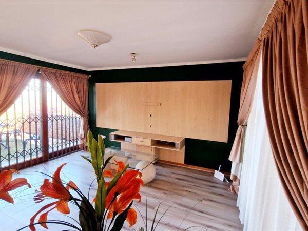 3 Bedroom Property for Sale in Bassonia Gauteng