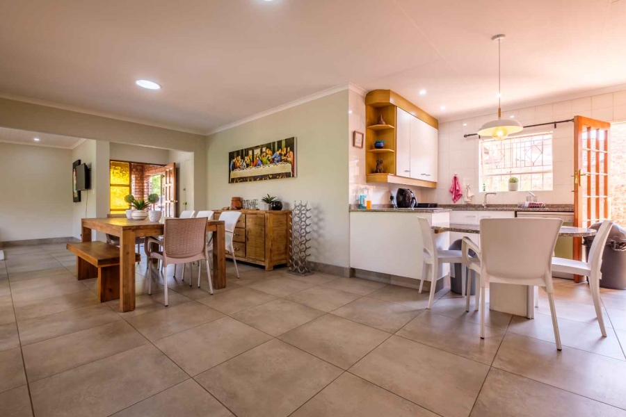 3 Bedroom Property for Sale in Farrarmere Gauteng