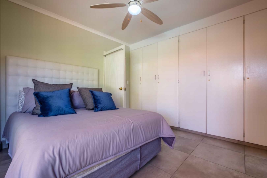 3 Bedroom Property for Sale in Farrarmere Gauteng