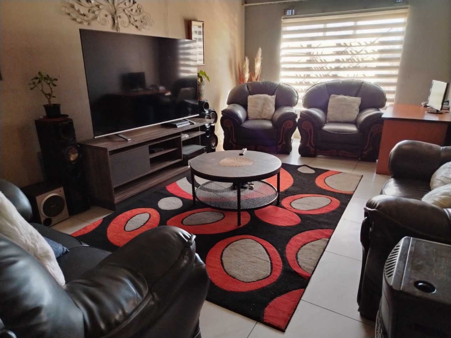 3 Bedroom Property for Sale in Tsakane Gauteng