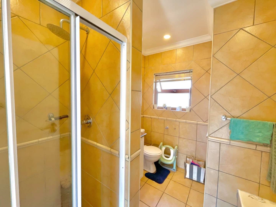 3 Bedroom Property for Sale in Woodhill Estate Gauteng
