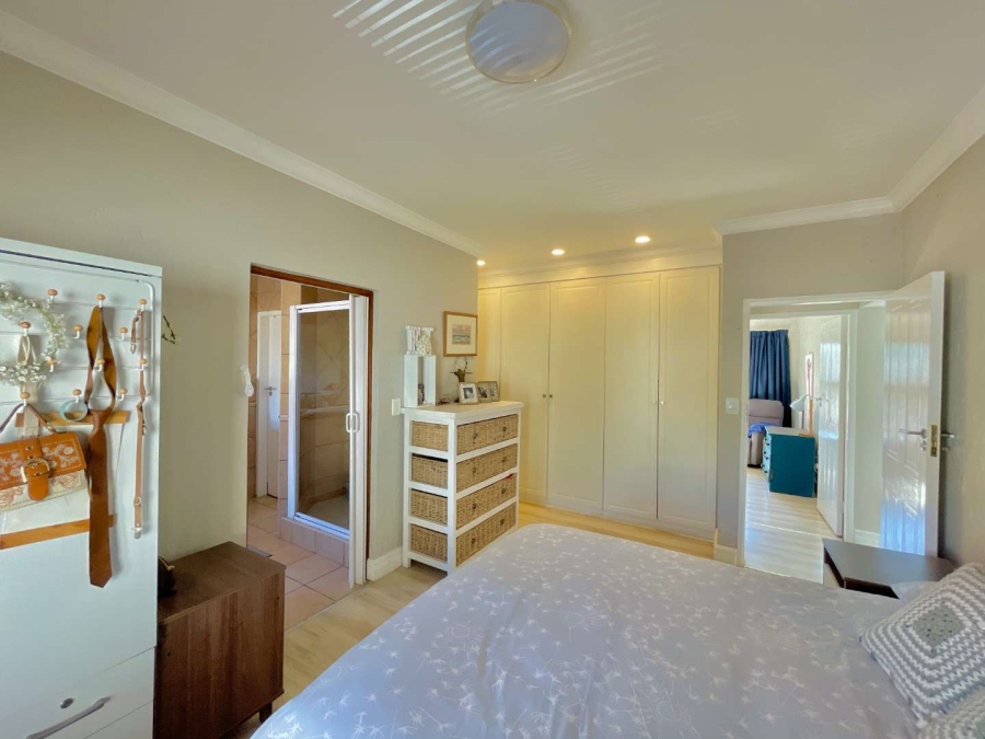 3 Bedroom Property for Sale in Woodhill Estate Gauteng