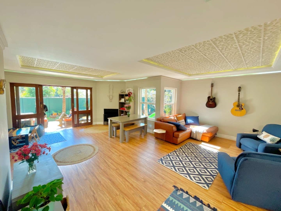 3 Bedroom Property for Sale in Woodhill Estate Gauteng