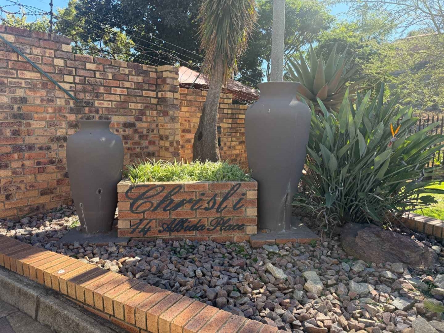 3 Bedroom Property for Sale in Breaunanda Gauteng