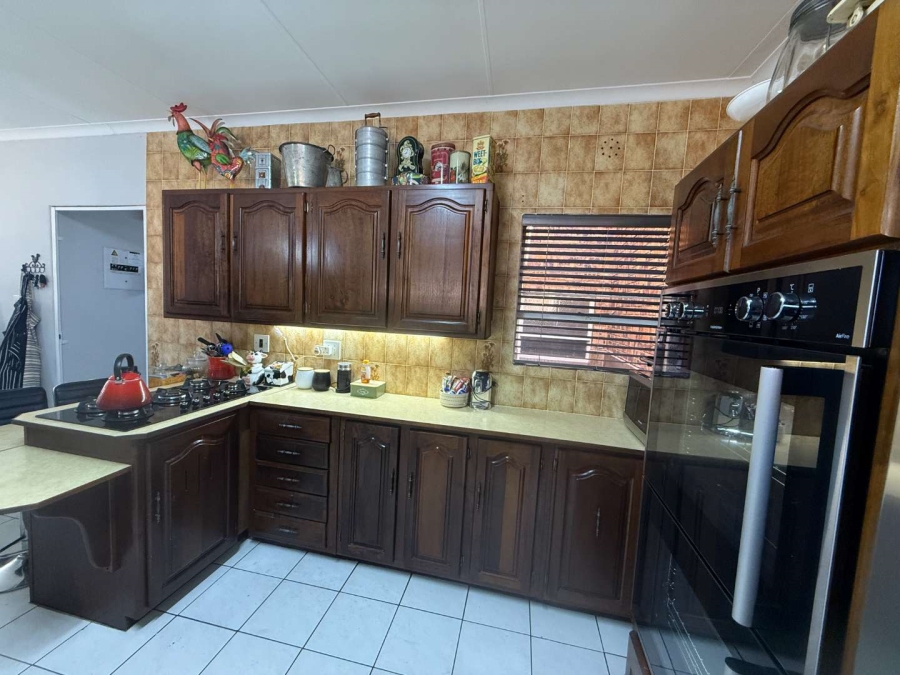 3 Bedroom Property for Sale in Breaunanda Gauteng