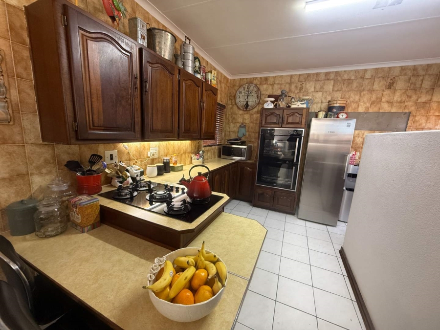 3 Bedroom Property for Sale in Breaunanda Gauteng