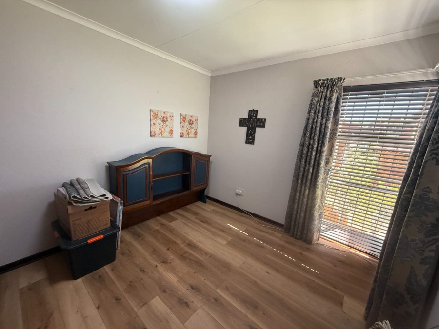 3 Bedroom Property for Sale in Breaunanda Gauteng
