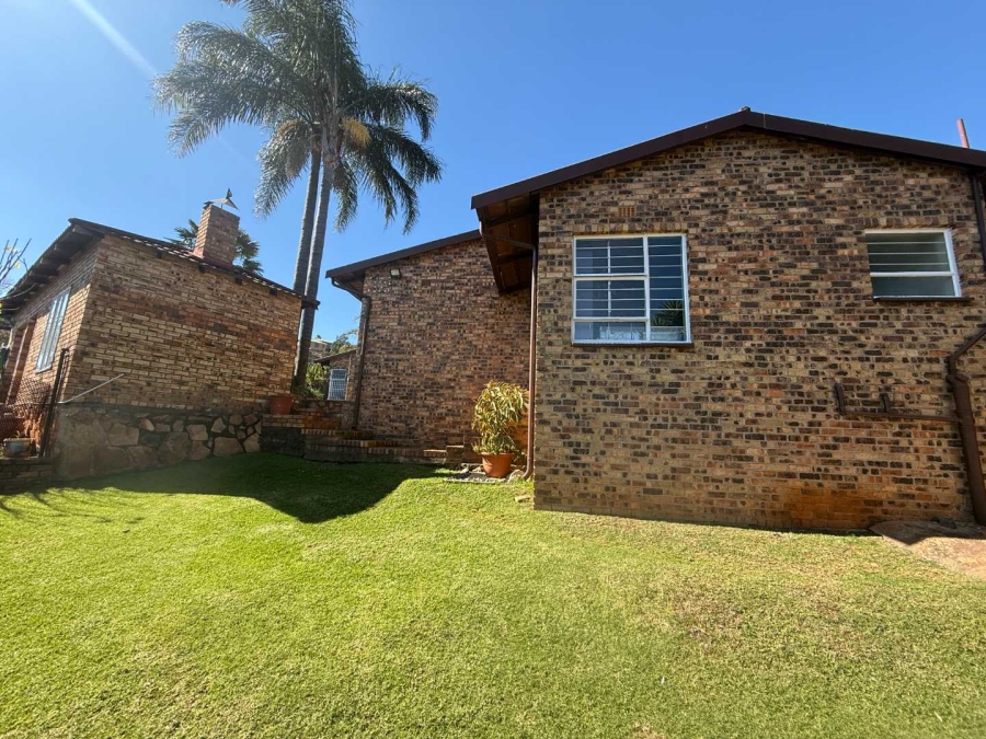 3 Bedroom Property for Sale in Breaunanda Gauteng
