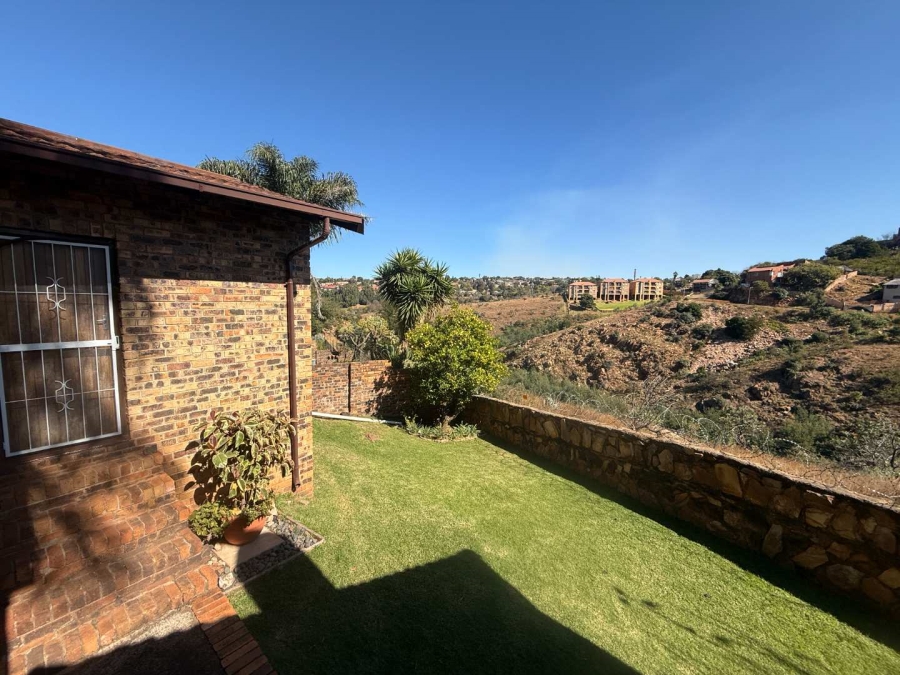 3 Bedroom Property for Sale in Breaunanda Gauteng
