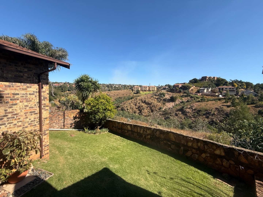 To Let 3 Bedroom Property for Rent in Breaunanda Gauteng