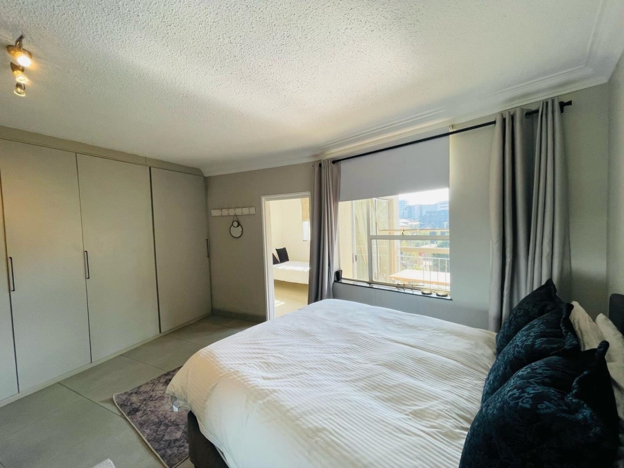 To Let 2 Bedroom Property for Rent in Sandhurst Gauteng